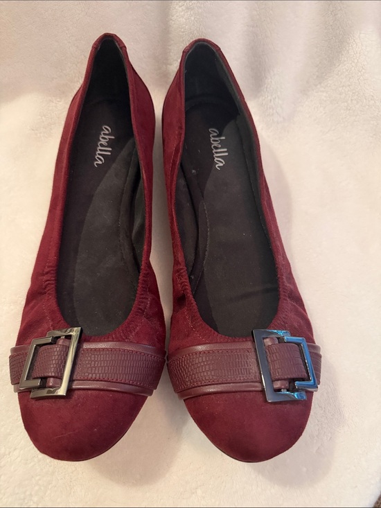 Abella Shoes - Abella Burgundy Suede Ballet Flats with Buckle Accent